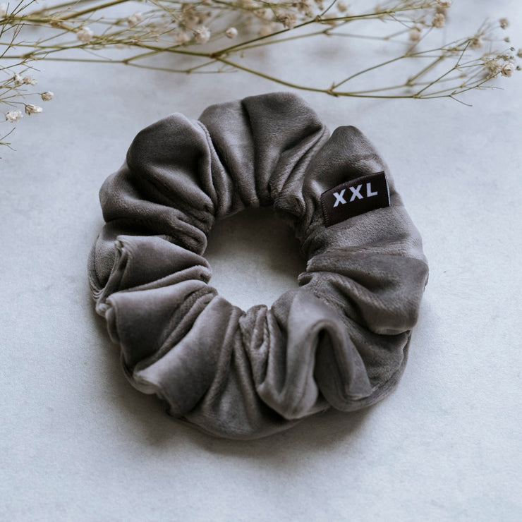 Reign Mini Scrunchie / Stone Grey