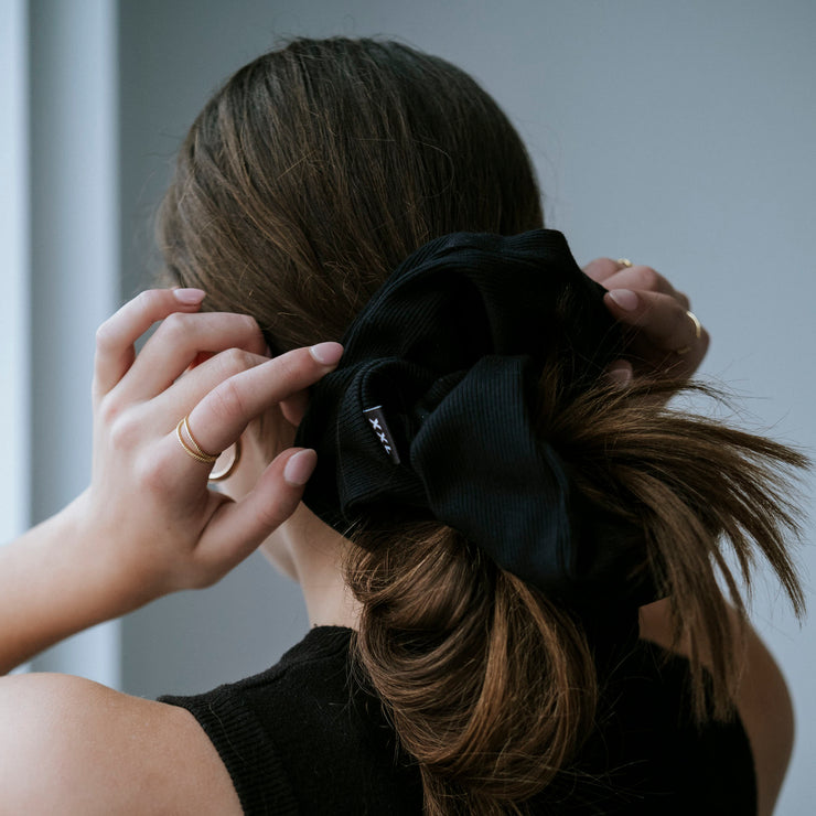 Ebony XXL Scrunchie / Black