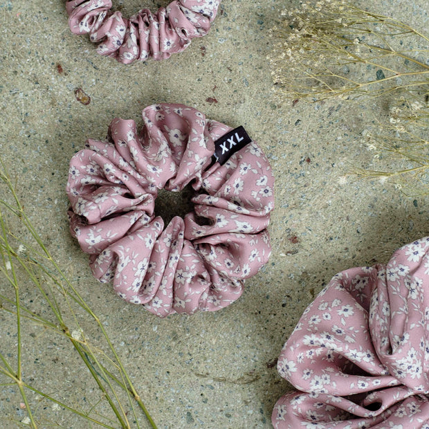 Taylah Mini Scrunchie / Pink Flower