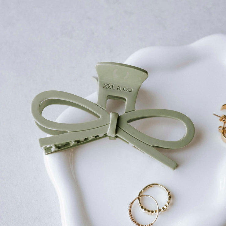 Hair Claw Classic Bow / Sage Green