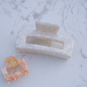 Medium Hair Claw Clip / White