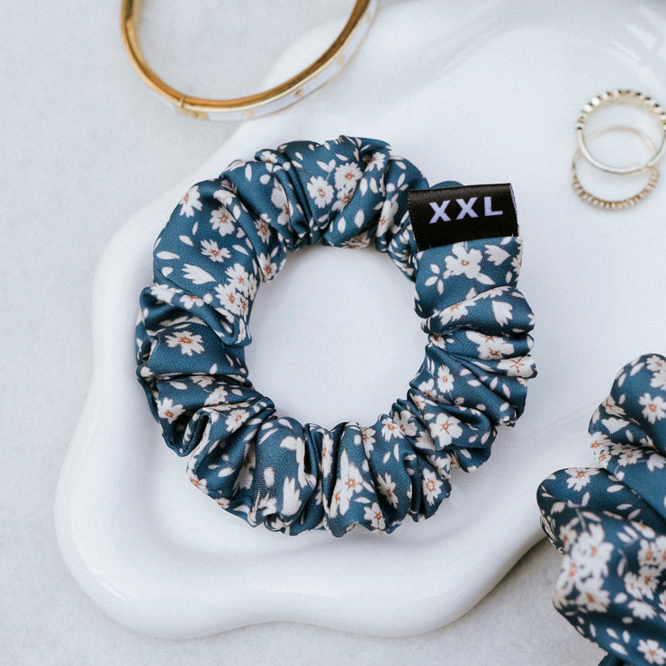 Taylah XXL Scrunchie / Teal Flower