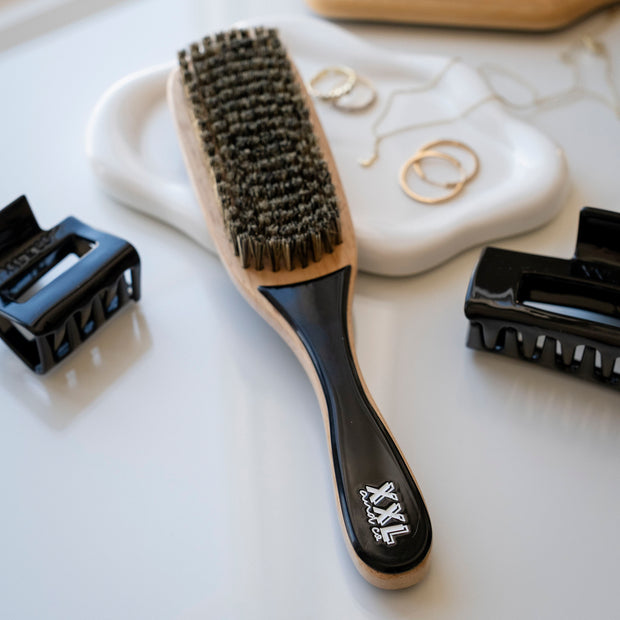 XXL & CO Slick Back Styling Brush / Black
