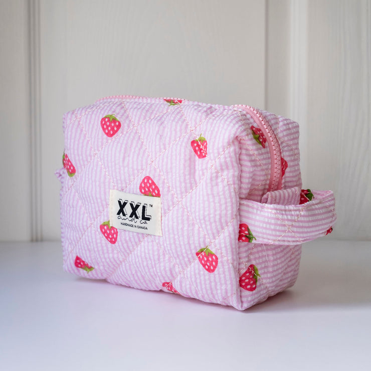 Carry-All Cosmetic Bag Classic / Strawberry Lane