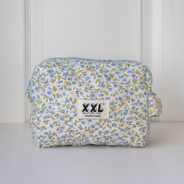 Carry-All Cosmetic Bag Classic / Blueberry Garden