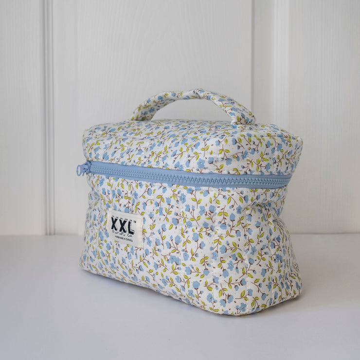 Carry-All Cosmetic Bag / Blueberry Garden