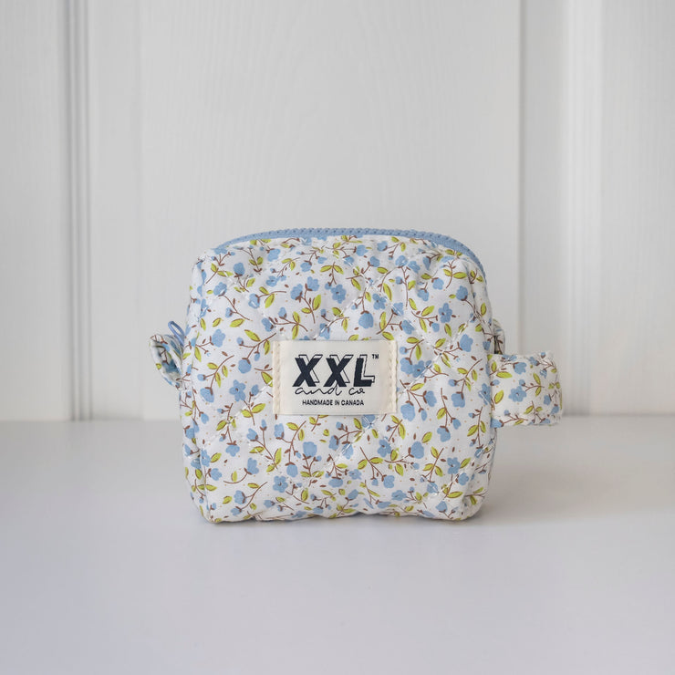 Carry-All Cosmetic Bag Mini / Blueberry Garden