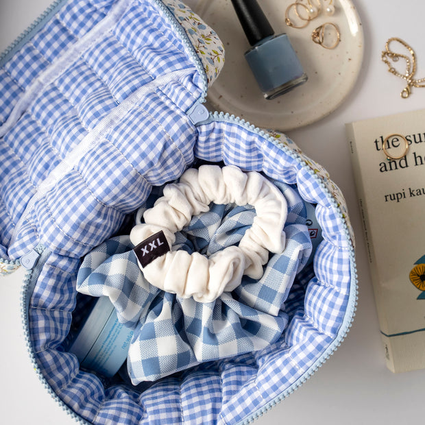 Carry-All Cosmetic Bag / Blueberry Garden