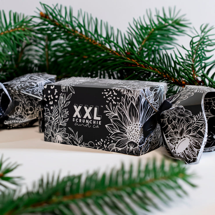 xxl mystery christmas cracker / neutral