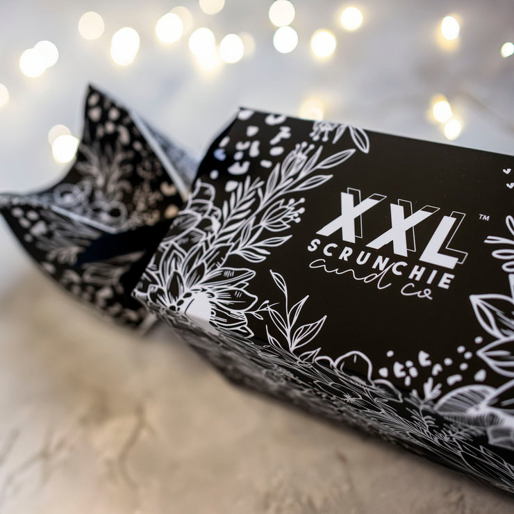 xxl mystery christmas cracker / darks