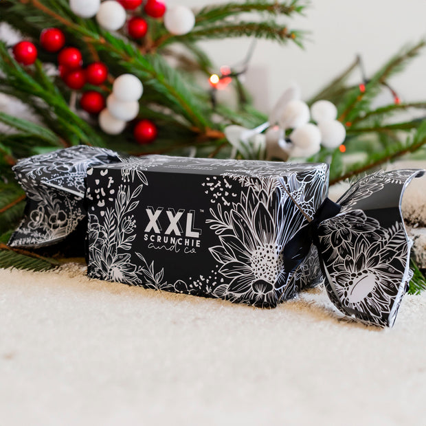 xxl mystery christmas cracker / complete mystery
